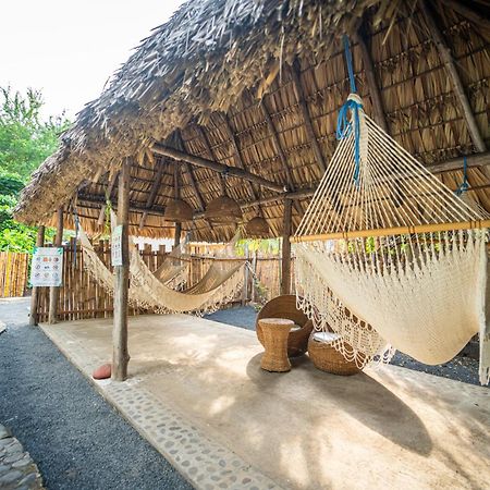Hotel Zelen Tamanique エクステリア 写真