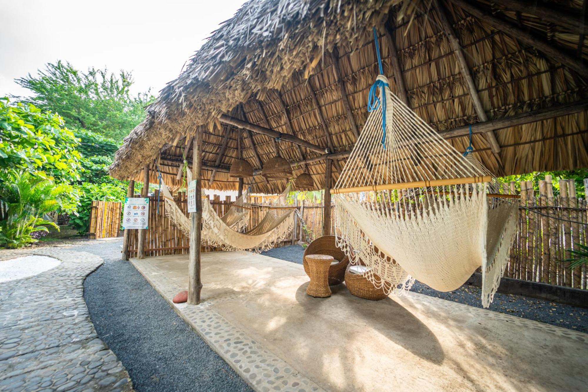 Hotel Zelen Tamanique エクステリア 写真