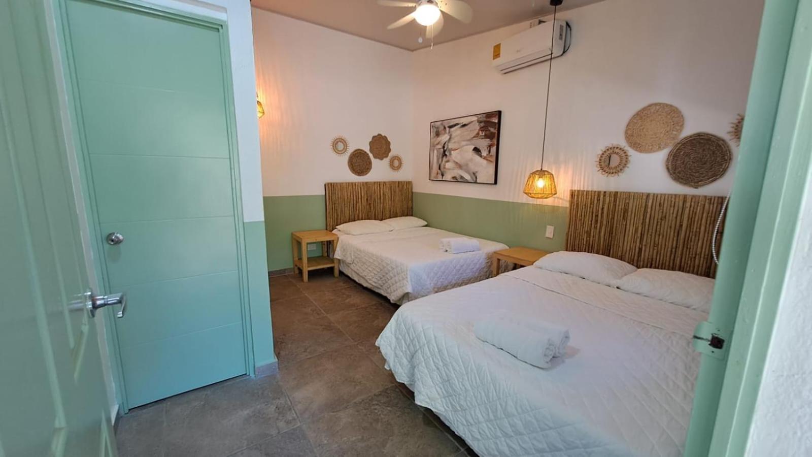 Hotel Zelen Tamanique エクステリア 写真